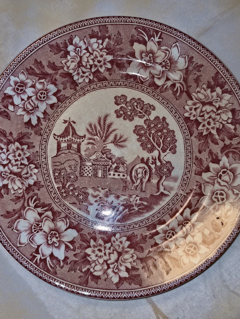 Vintage Johnson Brothers Cream 'Grosvenor' Dinner Plate